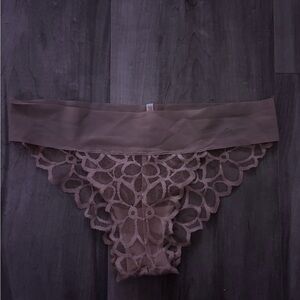 Women's Victoria’s Secret pink Lace Cheeky Panty